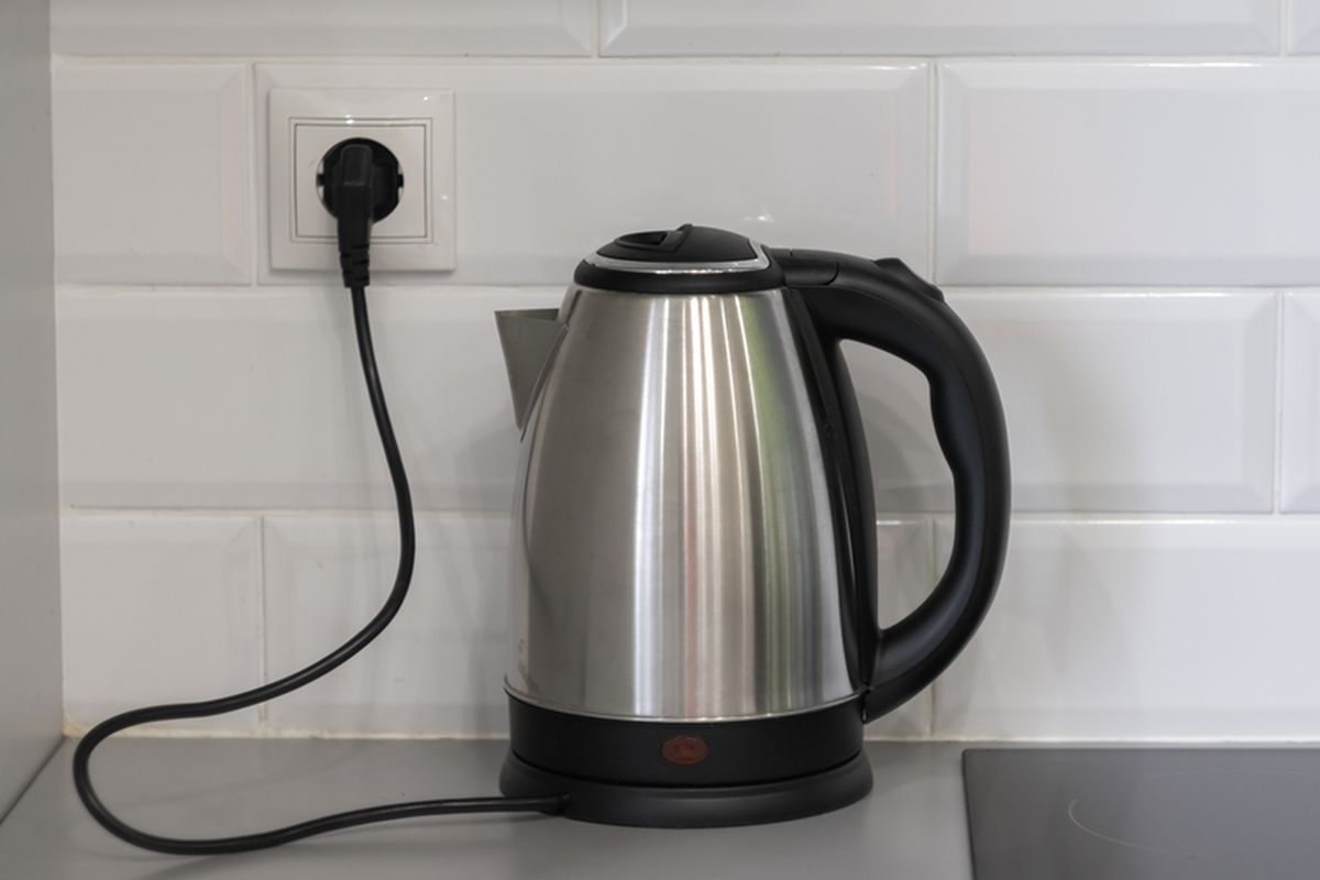 Electric Kettle: Pemanas Air Praktis Untuk Aktivitas Dapur Modern